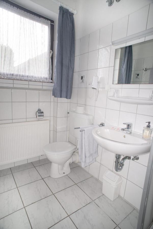 Hotel Garni Haus Schoenberger Heiligenhaus Luaran gambar